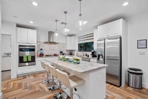605 NE 15th Ave, Fort Lauderdale, FL 33304 - MLS#F10493694