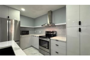 3005 1/2 NW 68th St 9D, Fort Lauderdale, FL 33309 - MLS#F10493763