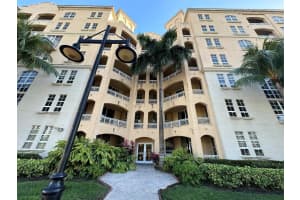 3001 NE 185th St 111, Miami, FL 33180 - MLS#F10493765