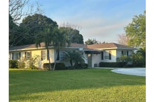 2207 Buena Vista Blvd, Vero Beach, FL 32960 Sold 05/09/25