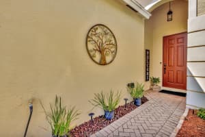 441 SW Talquin Ln, Port Saint Lucie, FL 34986 Sold 05/07/25