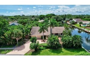 5420 SW 14th St, Plantation, FL 33317 Sold 04/25/25