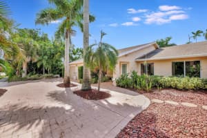 5420 SW 14th St, Plantation, FL 33317 Sold 04/25/25