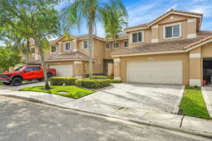 15830 SW 12th St, Pembroke Pines, FL 33027 Sold 08/11/25