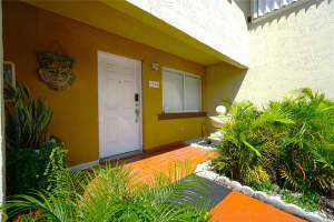 411 NW 82nd Ave 1005, Miami, FL 33126 Sold 05/09/25
