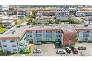 1380 NW 43rd Ter 104, Lauderhill, FL 33313 - MLS#F10493981