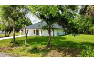 7501 NW 81st Ct, Okeechobee, FL 34972 Sold 05/15/25