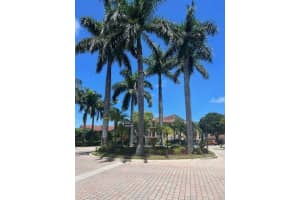 201 Villa Cir 201, Boynton Beach