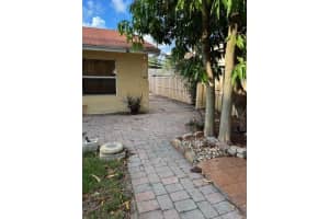 5732 Mels Way, Lake Worth, FL 33463 Sold 08/08/25