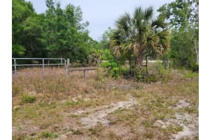 17613 NW 284th Street, Okeechobee, FL 34972 Sold 04/23/25