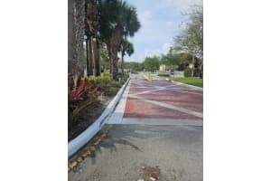 671 Cypress Lake Blvd 21G, Pompano Beach, FL 33064 Sold 05/27/25
