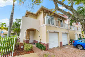 4618 SW 75th Way, Davie, FL 33314 Sold 07/07/25