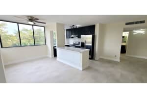 4222 Inverrary Blvd 4-209, Lauderhill, FL 33319 Sold 10/30/25