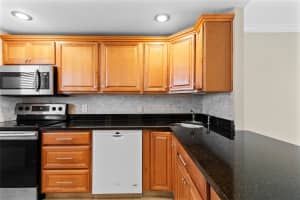 400 N Federal Hwy 408, Deerfield Beach, FL 33441 - MLS#F10494302