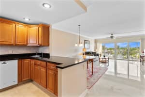 400 N Federal Hwy 408, Deerfield Beach, FL 33441 - MLS#F10494302