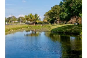 6061 Shakerwood Cir 107, Tamarac, FL 33319 Sold 07/03/25