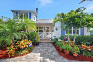 728 N Lakeside Drive, Lake Worth Beach, FL 33460 Sold 06/02/25