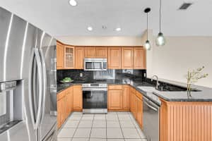 8899 NW 47th Dr, Coral Springs, FL 33067 Sold 08/22/25