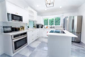 222 N Tradewinds Ave, Lauderdale By The Sea, FL 33308 Sold 11/18/25