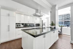 4300 N Ocean Blvd 2L, Fort Lauderdale, FL 33308 Sold 04/30/25