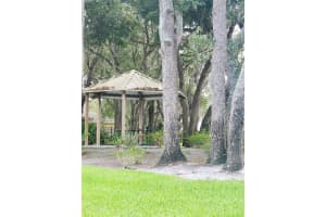 258 Knot Hole Circle, Chuluota, FL 32766 Sold 07/10/25