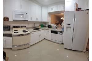 5945 Del Lago Cir 105, Sunrise, FL 33313 - MLS#F10494505