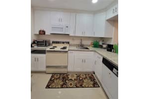 5945 Del Lago Cir 105, Sunrise, FL 33313 - MLS#F10494505