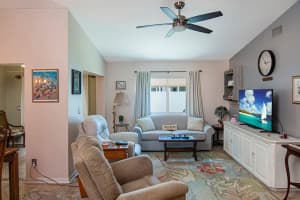571 24th Ave, Vero Beach, FL 32962 - MLS#F10494516
