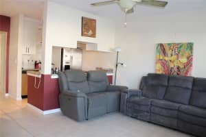 900 SW 11th Ave 5C, Hallandale Beach, FL 33009 - MLS#F10494532
