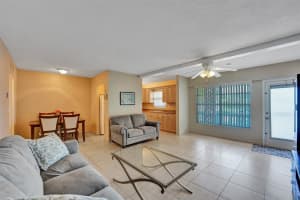 1300 N 12th Ct 7B, Hollywood, FL 33019 - MLS#F10494581