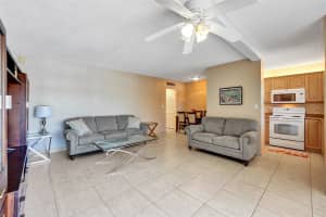 1300 N 12th Ct 7B, Hollywood, FL 33019 - MLS#F10494581