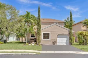 20737 NW 3rd St, Pembroke Pines, FL 33029 Sold 05/08/25