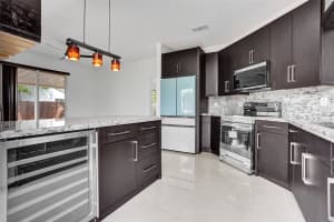 20737 NW 3rd St, Pembroke Pines, FL 33029 Sold 05/08/25