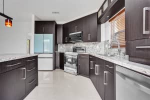 20737 NW 3rd St, Pembroke Pines, FL 33029 Sold 05/08/25