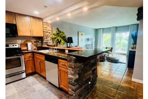 3004 NE 5th Ter 208-C, Wilton Manors, FL 33334 - MLS#F10494624