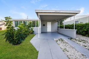 5217 NE 4th Terrace, Oakland Park, FL 33334 Sold 06/10/25