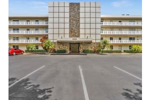 1025 SE 4th Ave 102, Dania Beach, FL 33004 Sold 10/14/25