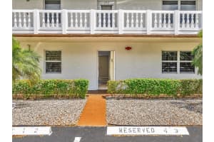 1025 SE 4th Ave 102, Dania Beach, FL 33004 Sold 10/14/25