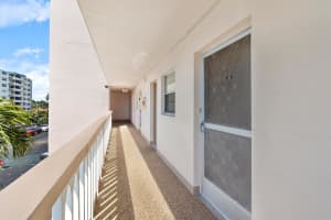 421 NE 14th Ave 302, Hallandale Beach, FL 33009 - MLS#F10494648