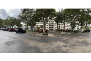 605 Oaks Dr 809, Pompano Beach, FL 33069 - MLS#F10494692