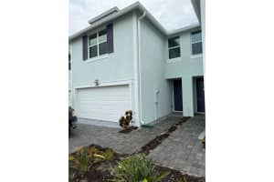 684 Salisbury Cir, Fort Pierce, FL 34982 - MLS#F10494710