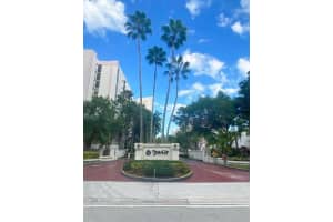16919 N Bay Rd 911, Sunny Isles Beach
