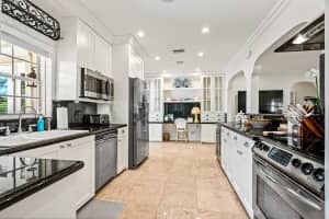 710 NE 16th Ave, Fort Lauderdale, FL 33304 Sold 12/02/25