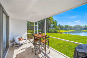 3641 Oaks Clubhouse Dr 106, Pompano Beach, FL 33069 Sold 07/15/25