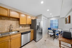 3641 Oaks Clubhouse Dr 106, Pompano Beach, FL 33069 Sold 07/15/25