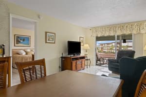 2861 Nw 47th Ter 304b, Lauderdale Lakes