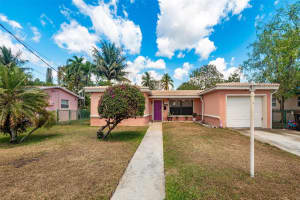 3193 NW 40th St, Lauderdale Lakes, FL 33309 - MLS#F10494865
