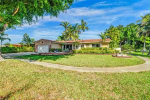 2201 NW 83 Ave, Pembroke Pines, FL 33024 Sold 05/29/25