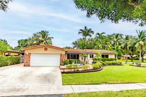 2201 NW 83 Ave, Pembroke Pines, FL 33024 Sold 05/29/25