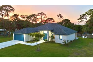404 Gregory St, Fort Pierce, FL 34982 Sold 05/12/25